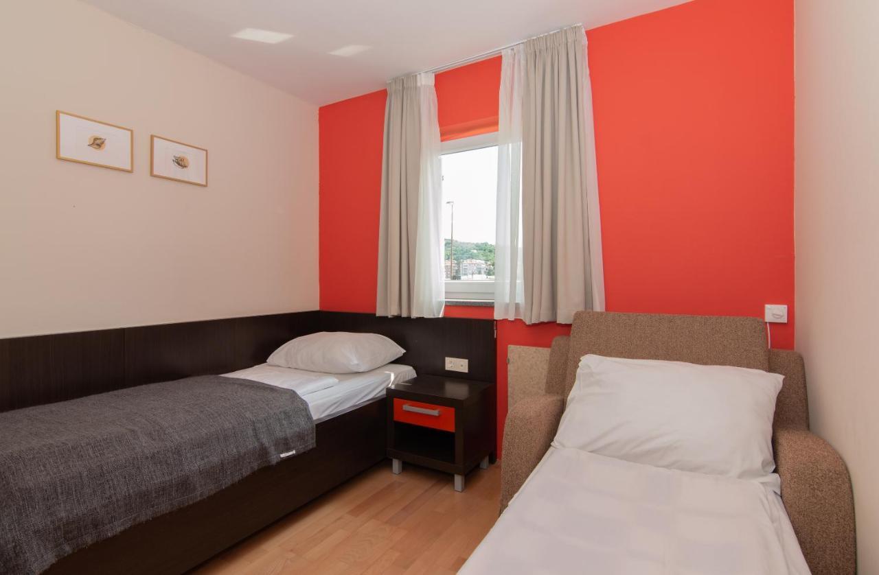 בפורטורוז Residence Marina Garbin Apartment מראה חיצוני תמונה